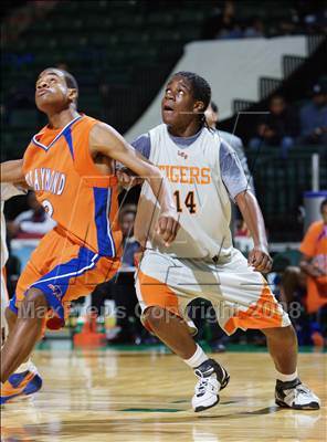 Thumbnail 2 in St. Raymond Boys vs Linden (Prime Time Shootout) photogallery.