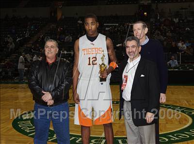 Thumbnail 3 in St. Raymond Boys vs Linden (Prime Time Shootout) photogallery.