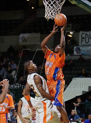 Thumbnail 2 in St. Raymond Boys vs Linden (Prime Time Shootout) photogallery.