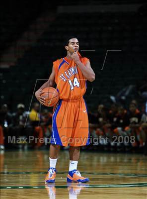 Thumbnail 2 in St. Raymond Boys vs Linden (Prime Time Shootout) photogallery.
