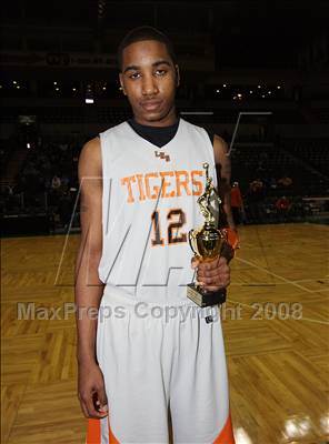 Thumbnail 1 in St. Raymond Boys vs Linden (Prime Time Shootout) photogallery.