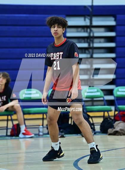 Thumbnail 3 in JV: Denver East vs Kennedy photogallery.