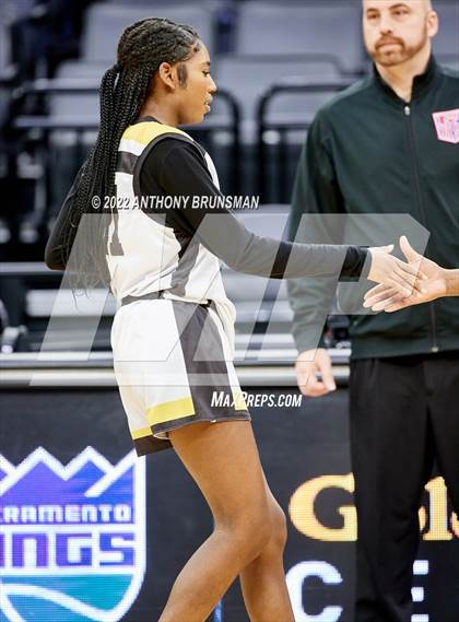 Thumbnail 1 in Marysville vs. Lathrop photogallery.