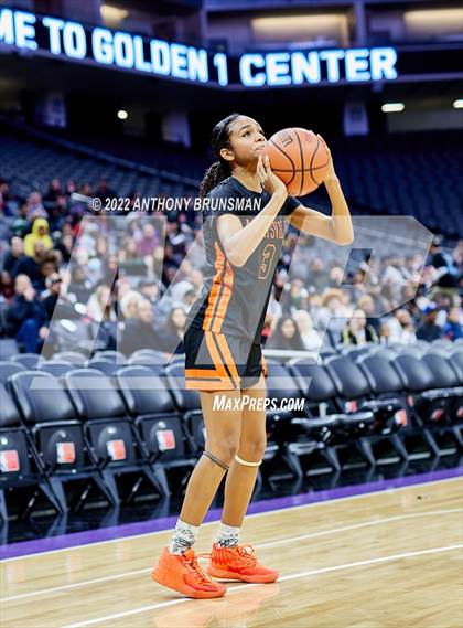 Thumbnail 3 in Marysville vs. Lathrop photogallery.