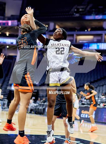 Thumbnail 1 in Marysville vs. Lathrop photogallery.