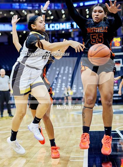 Thumbnail 3 in Marysville vs. Lathrop photogallery.