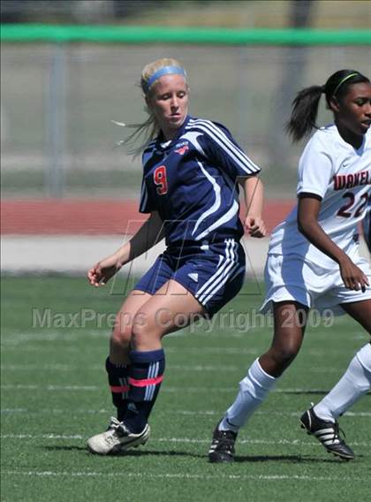 Thumbnail 1 in Wakeland vs Pearce (Class 4A, Region II semifinals) photogallery.