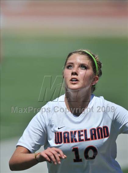 Thumbnail 1 in Wakeland vs Pearce (Class 4A, Region II semifinals) photogallery.