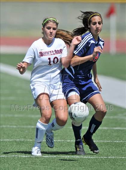 Thumbnail 3 in Wakeland vs Pearce (Class 4A, Region II semifinals) photogallery.