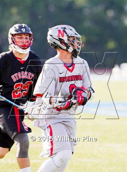 Thumbnail 1 in Niskayuna vs. Syosset (NYSPHSAA Class A Semifinal) photogallery.