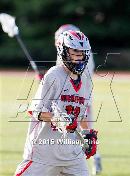Thumbnail 1 in Niskayuna vs. Syosset (NYSPHSAA Class A Semifinal) photogallery.