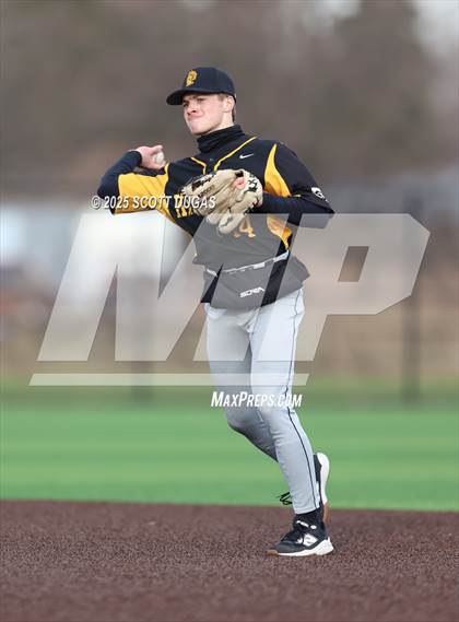 Thumbnail 3 in McQuaid Jesuit @ Canisius photogallery.