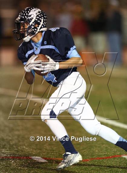 Thumbnail 1 in La Serna vs. Crescenta Valley (CIF SS Playoff Semi-Final) photogallery.