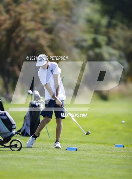 Thumbnail 2 in Utah 4A Region 11 Boys Golf Meet photogallery.