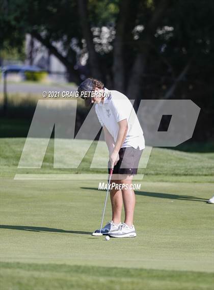 Thumbnail 2 in Utah 4A Region 11 Boys Golf Meet photogallery.