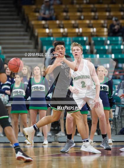 Thumbnail 2 in ThunderRidge vs. Doherty (CHSAA 5A Great 8) photogallery.