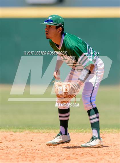 Thumbnail 2 in Harlandale @ King (UIL 5A Bi-district Playoffs) photogallery.