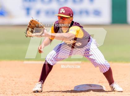 Thumbnail 2 in Harlandale @ King (UIL 5A Bi-district Playoffs) photogallery.