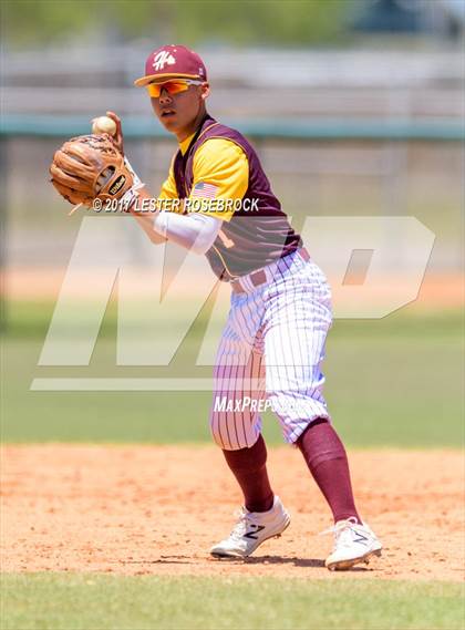 Thumbnail 2 in Harlandale @ King (UIL 5A Bi-district Playoffs) photogallery.