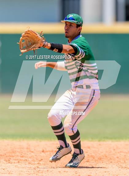 Thumbnail 1 in Harlandale @ King (UIL 5A Bi-district Playoffs) photogallery.