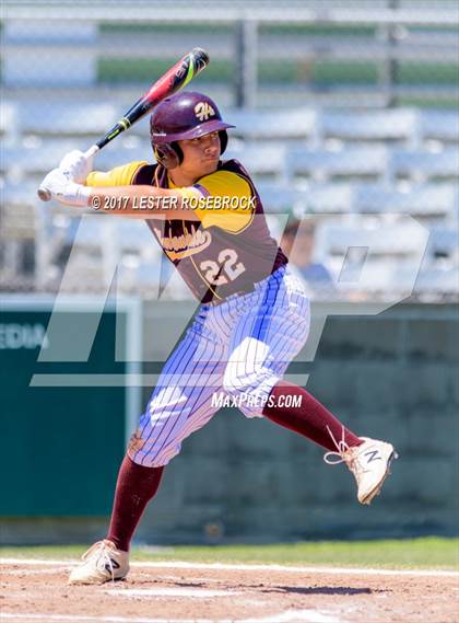 Thumbnail 3 in Harlandale @ King (UIL 5A Bi-district Playoffs) photogallery.