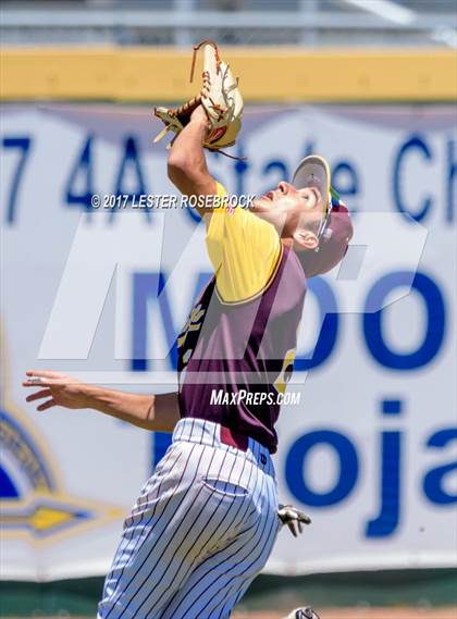 Thumbnail 1 in Harlandale @ King (UIL 5A Bi-district Playoffs) photogallery.