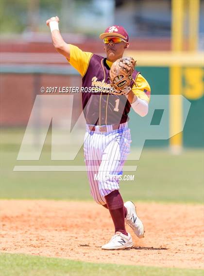 Thumbnail 2 in Harlandale @ King (UIL 5A Bi-district Playoffs) photogallery.
