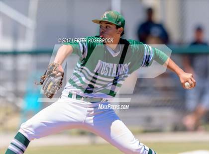 Thumbnail 3 in Harlandale @ King (UIL 5A Bi-district Playoffs) photogallery.