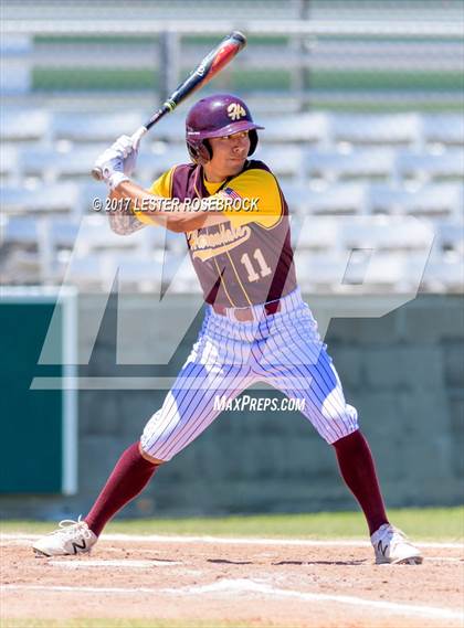 Thumbnail 2 in Harlandale @ King (UIL 5A Bi-district Playoffs) photogallery.
