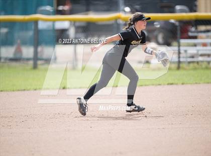 Thumbnail 1 in Los Alamitos vs. Foothill photogallery.