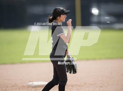 Thumbnail 2 in Los Alamitos vs. Foothill photogallery.