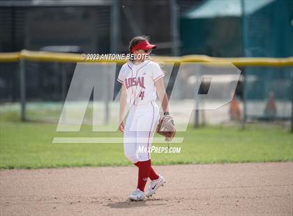 Thumbnail 3 in Los Alamitos vs. Foothill photogallery.