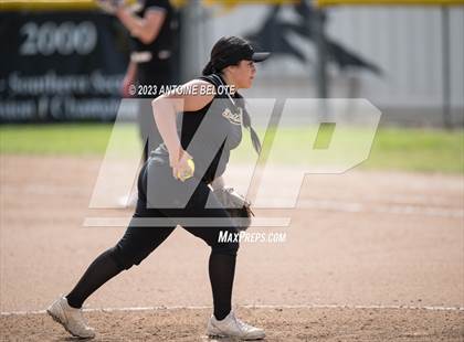 Thumbnail 3 in Los Alamitos vs. Foothill photogallery.