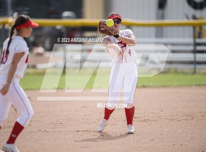Thumbnail 1 in Los Alamitos vs. Foothill photogallery.