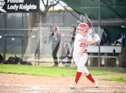 Thumbnail 3 in Los Alamitos vs. Foothill photogallery.