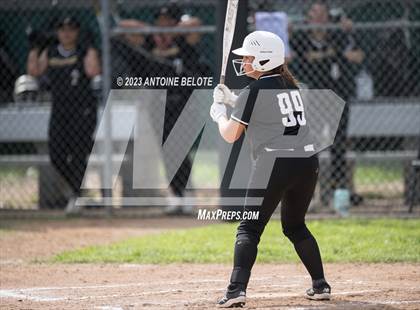 Thumbnail 3 in Los Alamitos vs. Foothill photogallery.