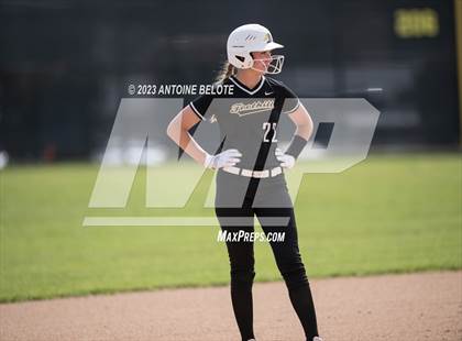 Thumbnail 3 in Los Alamitos vs. Foothill photogallery.