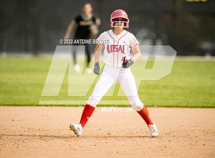 Thumbnail 3 in Los Alamitos vs. Foothill photogallery.