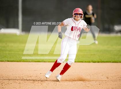 Thumbnail 1 in Los Alamitos vs. Foothill photogallery.