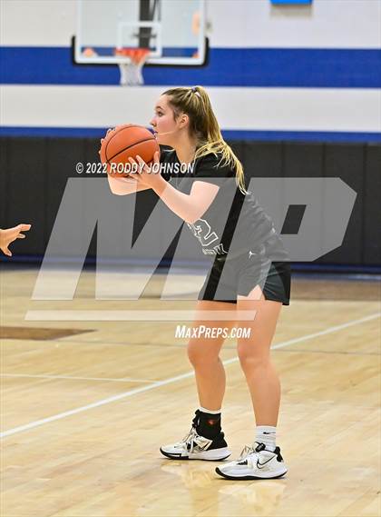 Thumbnail 2 in Cedar Park vs Hardin Jefferson (McDonald's Texas Invitational) photogallery.