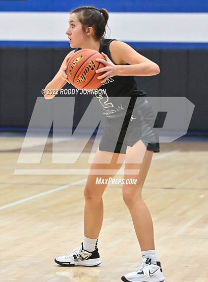 Thumbnail 3 in Cedar Park vs Hardin Jefferson (McDonald's Texas Invitational) photogallery.