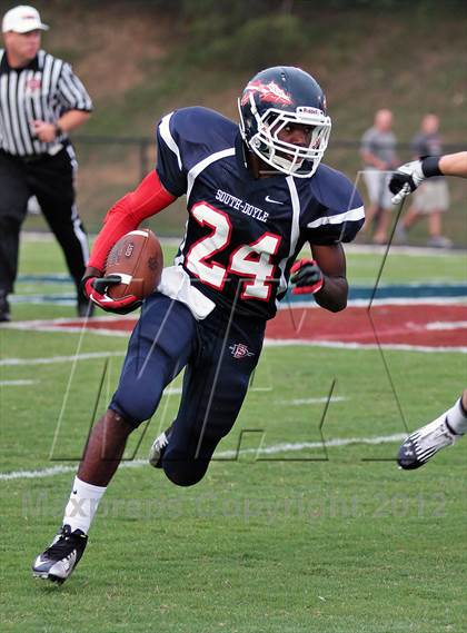 Thumbnail 2 in Morristown-Hamblen East @ South-Doyle photogallery.