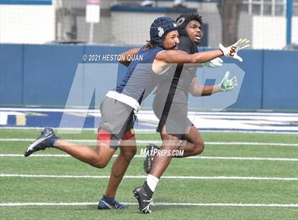 Thumbnail 3 in St. John Bosco vs. Centennial  (Brave 8 Invitational) photogallery.