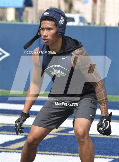 Thumbnail 2 in St. John Bosco vs. Centennial  (Brave 8 Invitational) photogallery.