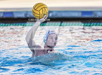 Thumbnail 2 in Santana v La Jolla (CIF SS Division II Regional Semifinal) photogallery.