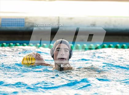 Thumbnail 2 in Santana v La Jolla (CIF SS Division II Regional Semifinal) photogallery.