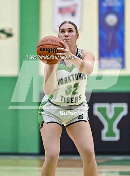 Thumbnail 1 in Northeastern @ Yorktown photogallery.