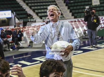 Thumbnail 1 in Manhasset vs New Hartford (NYSPHSAA Class A Final) photogallery.