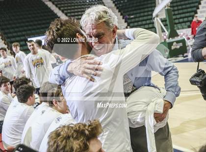 Thumbnail 2 in Manhasset vs New Hartford (NYSPHSAA Class A Final) photogallery.