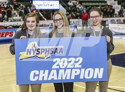 Thumbnail 1 in Manhasset vs New Hartford (NYSPHSAA Class A Final) photogallery.